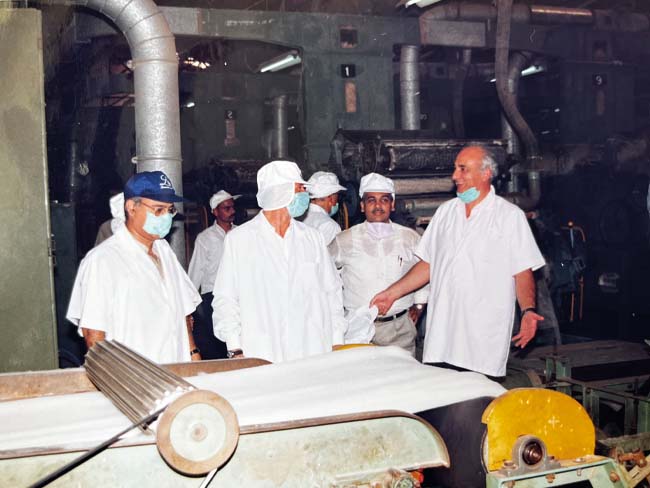 Lavino Kapur factory near mumbai